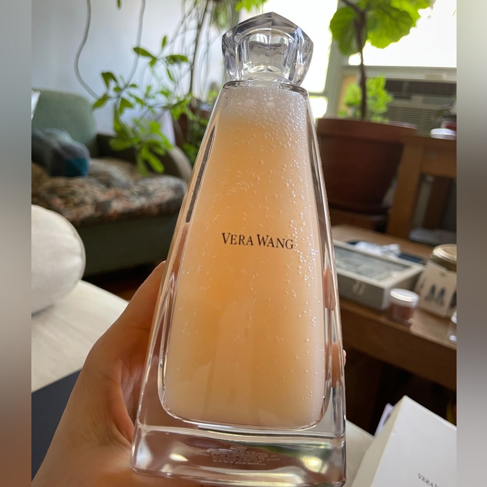 Vera Wang Body Luxury Foaming Bath Oil